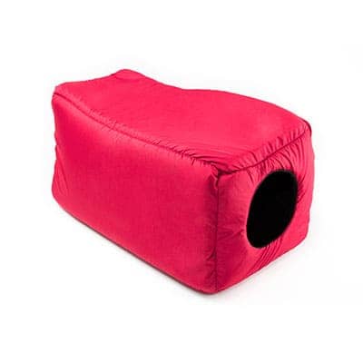 Cama rectangular para gato rojo